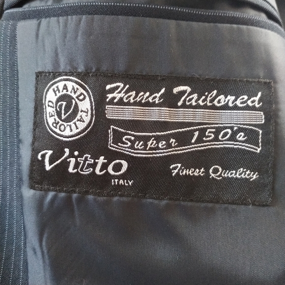 Vitto Italy Classic Two Button Navy Pinstripe Blazer 56L - Picture 9 of 11